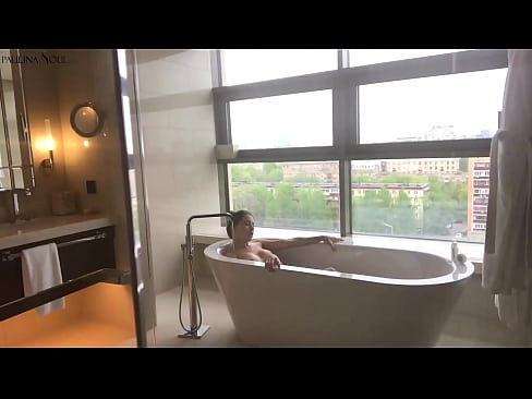 ❤️ Obrovská kočka vášnivě si honí kundu v koupelně ❤️❌ Domácí porno u cs.xxxtun.ru ❤