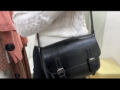 ❤️ Veřejná masturbace mladé feny FeralBerry s dildem ve fitku ❤️❌ Domácí porno u cs.xxxtun.ru ❤